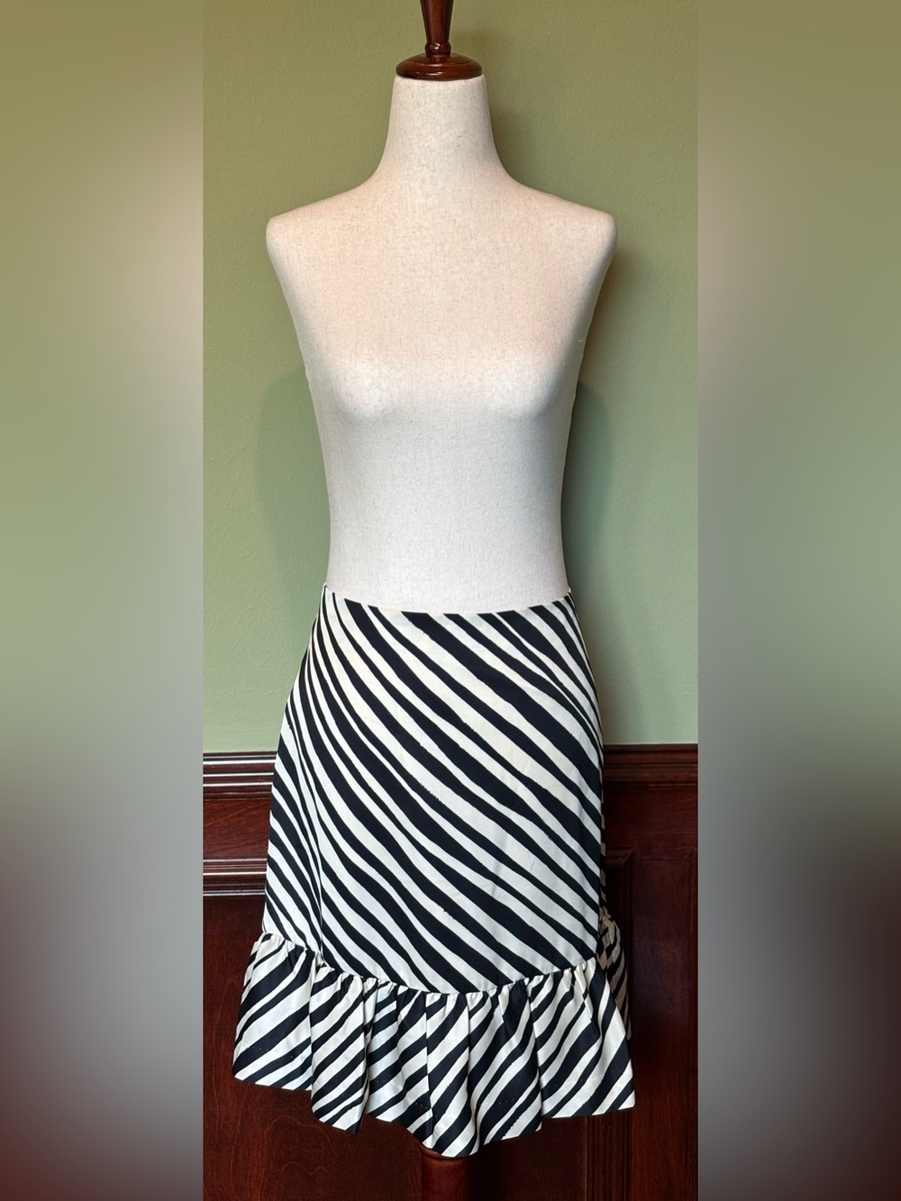 Ann Taylor Black & White Diagonal Stripe Ruffle-Hem Skirt